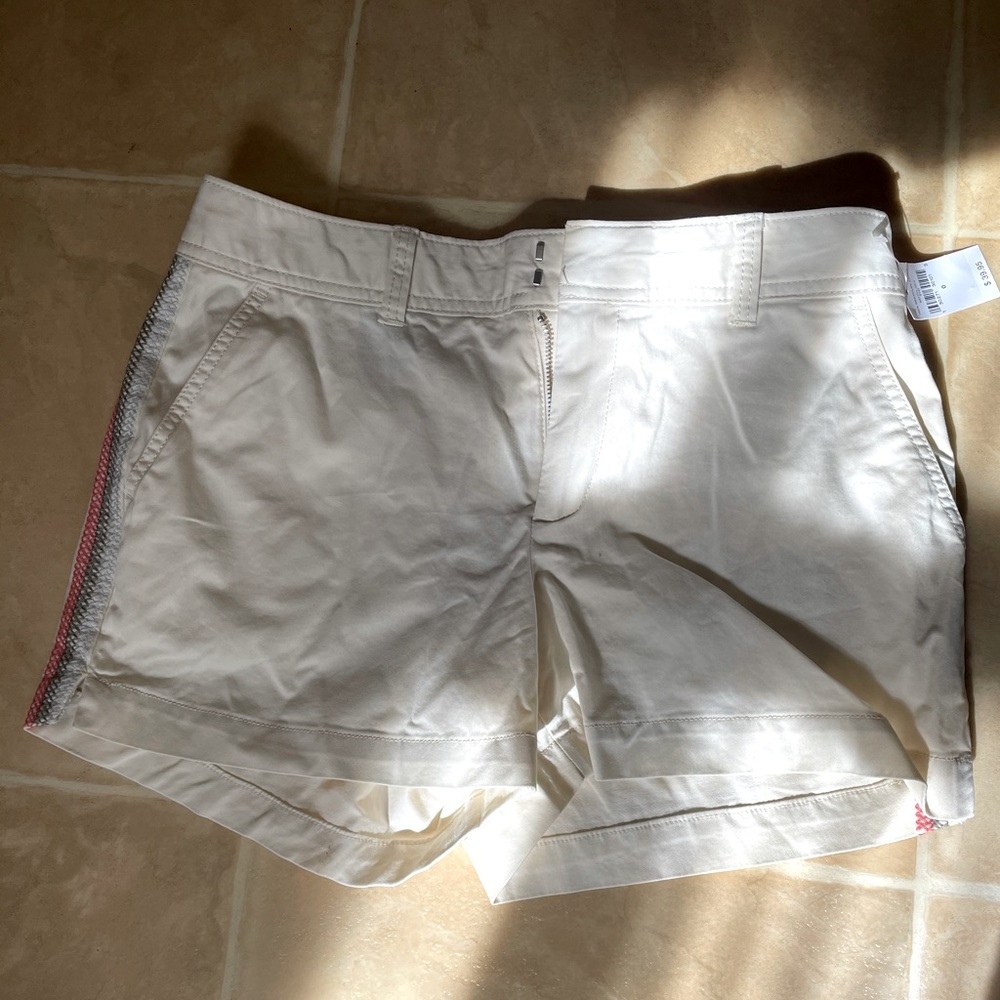 Gap Cream Shorts